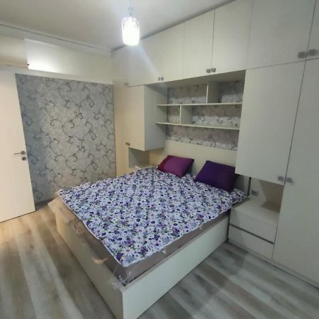 Lilia Apartment Батуми Екстериор снимка