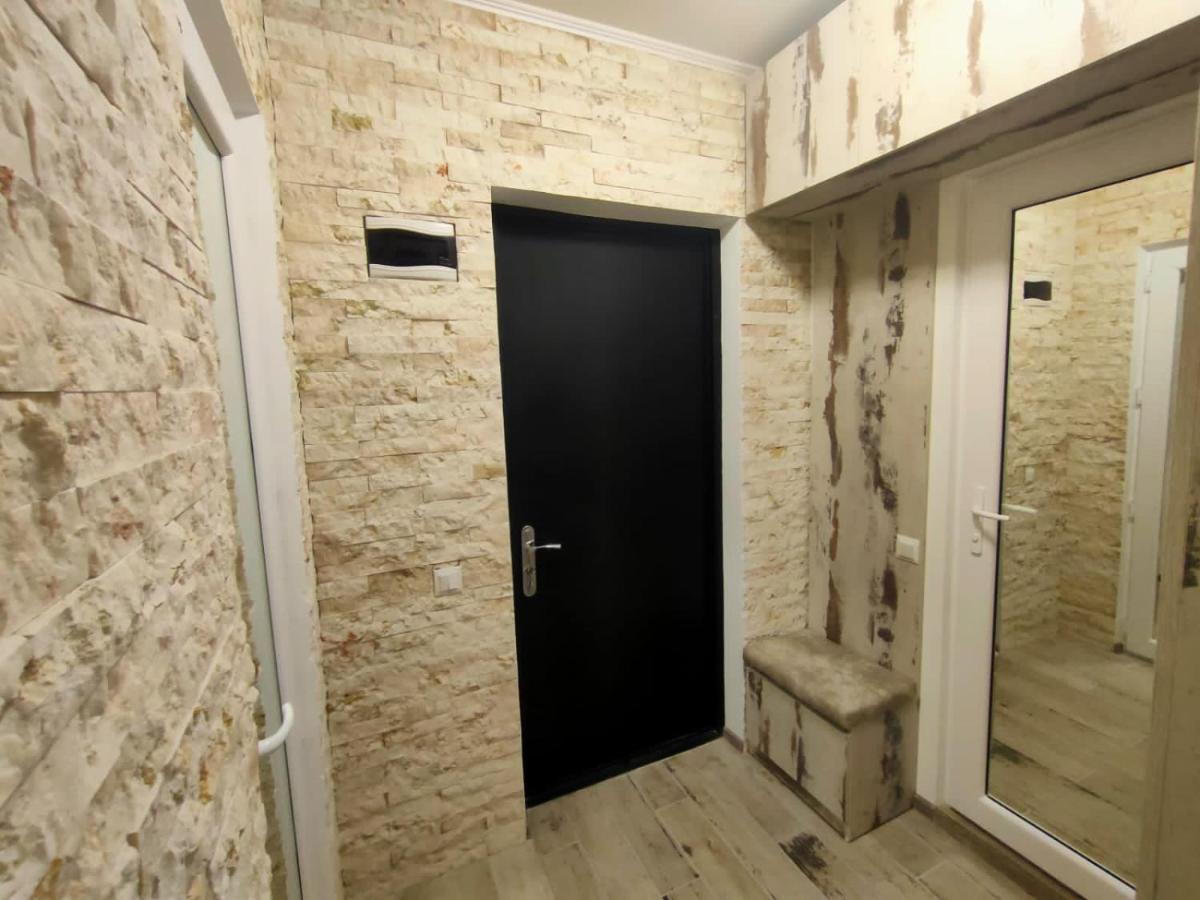 Lilia Apartment Батуми Екстериор снимка