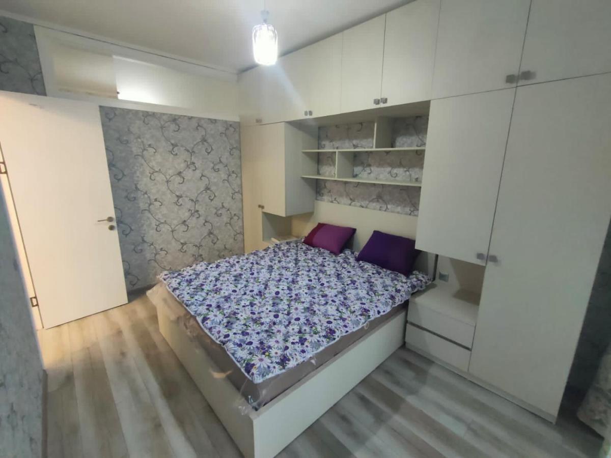 Lilia Apartment Батуми Екстериор снимка