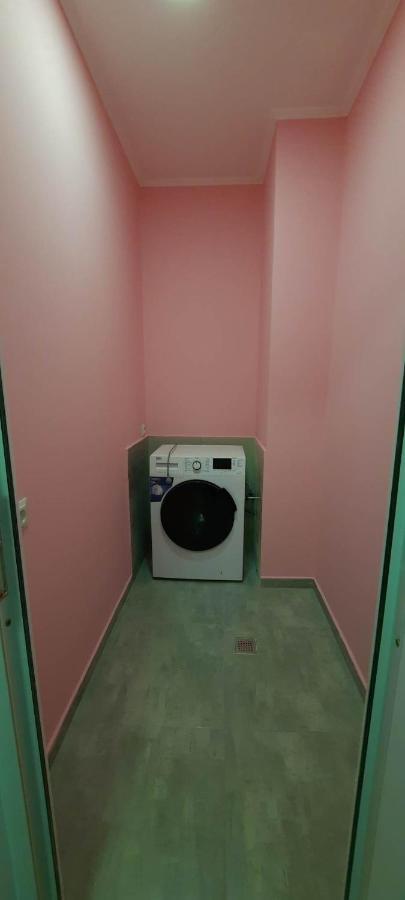 Lilia Apartment Батуми Екстериор снимка